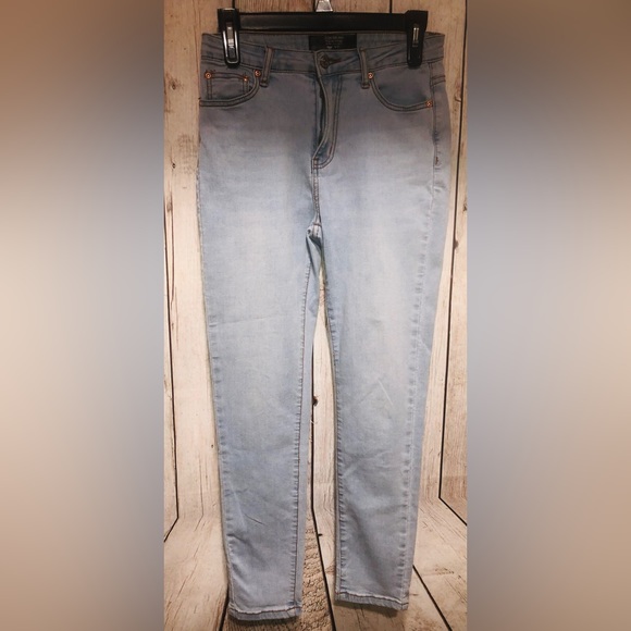 Monkey Ride Jeans Womens Juniors 5/27 Light Wash Skinny Blue Mid Rise Denim - Picture 2 of 9